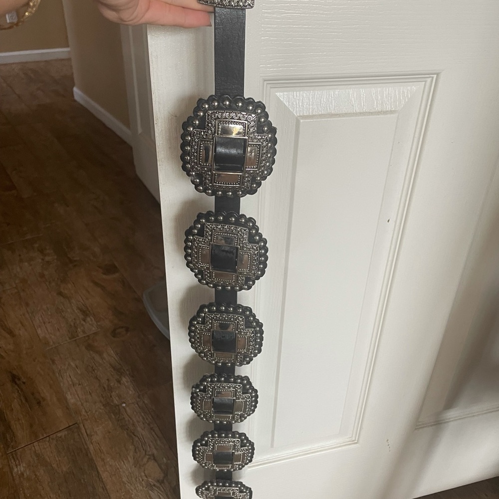 Western concho belt